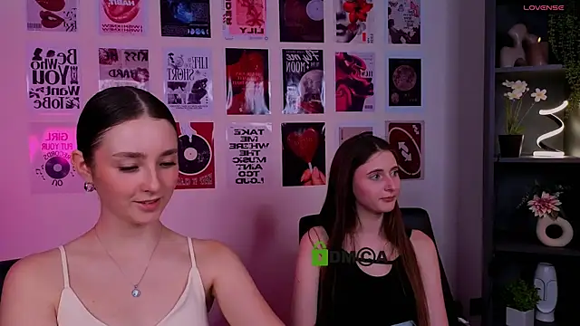 nekky_mouse's Live XXX Chat