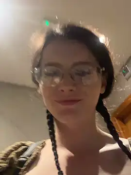raen001 Live XXX-Chat