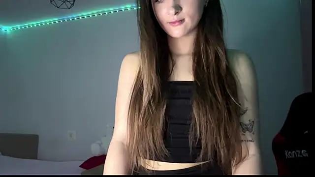 Czat XXX na żywo – Messy_Lessy