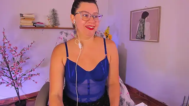 Chanelll_Taylorr_ Chat XXX in diretta
