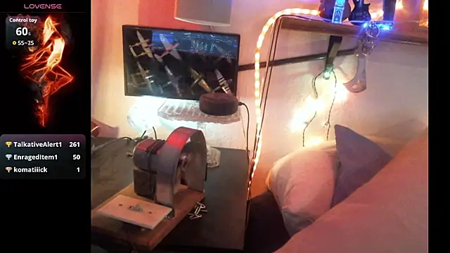 Czat XXX na żywo – Pussyeat2please