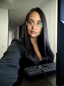 Czat XXX na żywo – Esmeralda333
