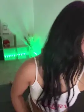 Mia_spicyy's Live XXX Chat