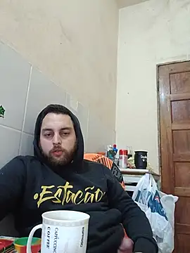 Chat +18 de matvaz21cm ao vivo
