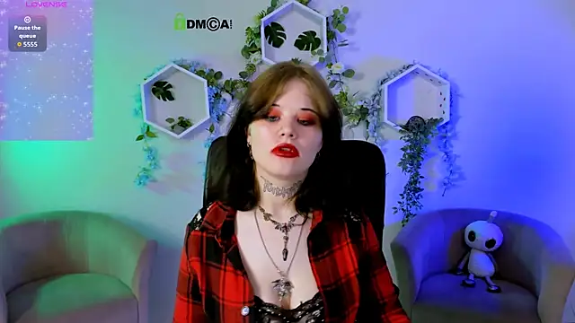 nikki_kiss_ লাইভ XXX চ্যাট