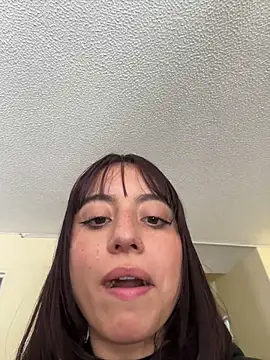 XXX chat uživo modela Mia_fiire