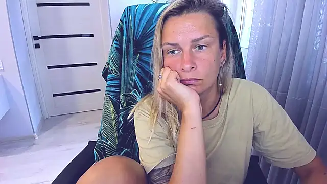Czat XXX na żywo – AlexiaDarren