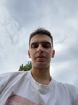 Chat +18 de joshnovaq ao vivo