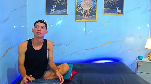 Kleyn_blackn Live XXX chat