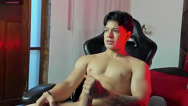 TonyPetrovjs' Live XXX Chat