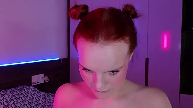 mollybossy Adlı Modelin Canlı XXX Sohbeti