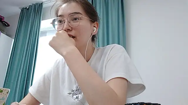 BeatrizGeving's Live XXX Chat