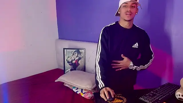 دردشة Angel_foxc13 الجنسية المباشرة