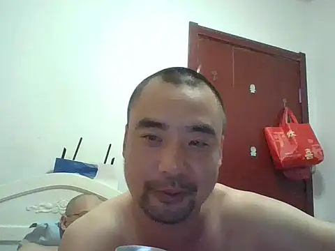XXX chat uživo modela benly888
