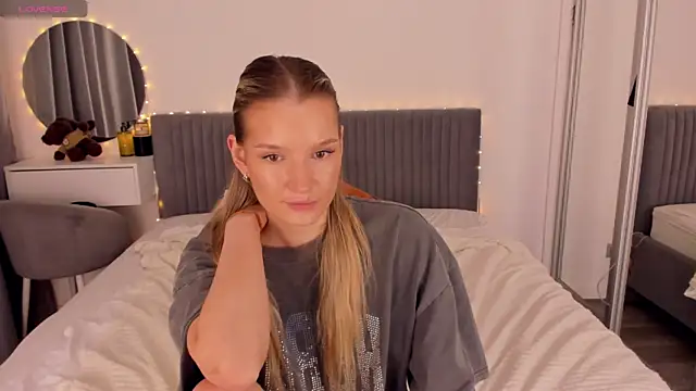 CassieRayss Live XXX-chat