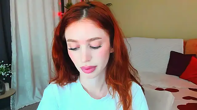 ChristinaConteeree's Live XXX Chat