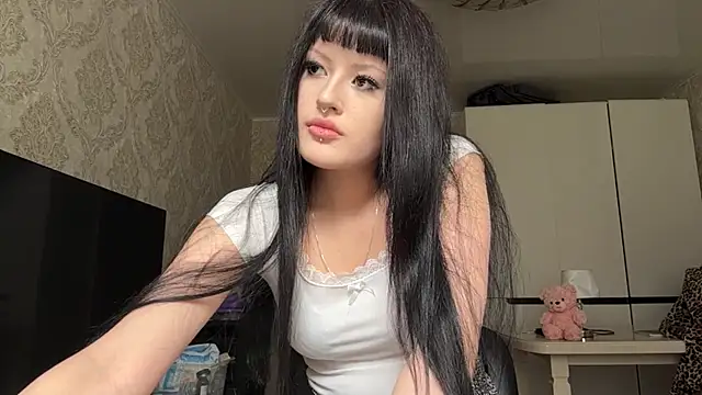 XXX chat uživo modela MaikaSwweet