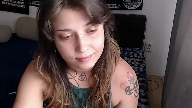 AlienforTwenty Live XXX-Chat