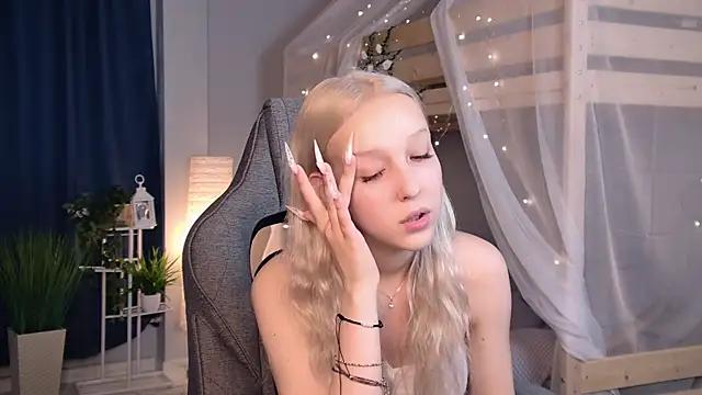 MaoqiBeverly Chat XXX live