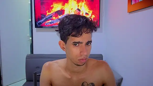 alexandro260 লাইভ XXX চ্যাট