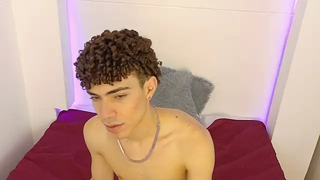 Monyel_Blake Adlı Modelin Canlı XXX Sohbeti