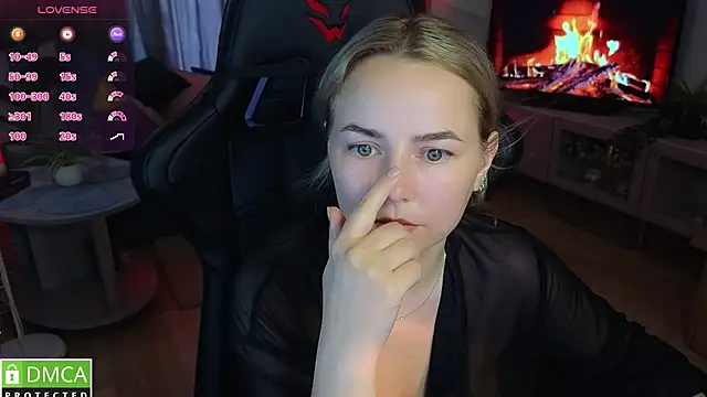 Mira_Mermayd's Live XXX Chat