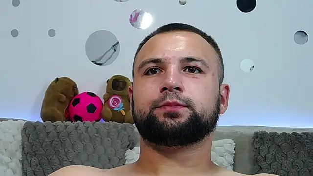 XXX chat uživo modela liam_studd