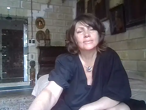 Baby-Matilda Adlı Modelin Canlı XXX Sohbeti