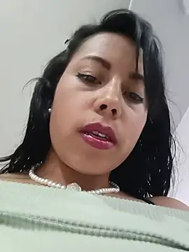_andrea30 Adlı Modelin Canlı XXX Sohbeti