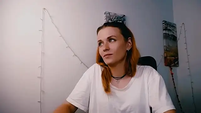 Chat +18 de PeppyMia ao vivo