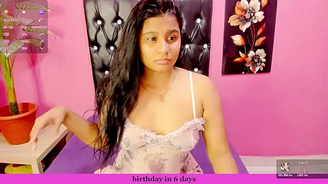 INDIANFLAME Adlı Modelin Canlı XXX Sohbeti