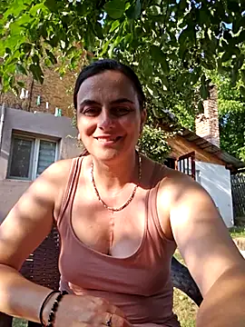Chatroom XXX en direct de IsabelleCraft