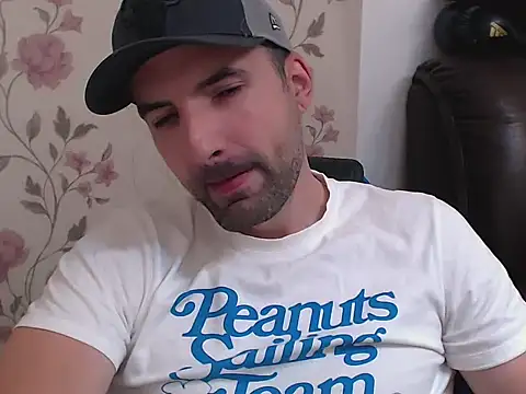 Chat +18 de Leo_1617 ao vivo
