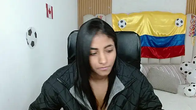 shaneelle XXX чат на живо