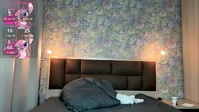 LoraDavi élő XXX-chatje