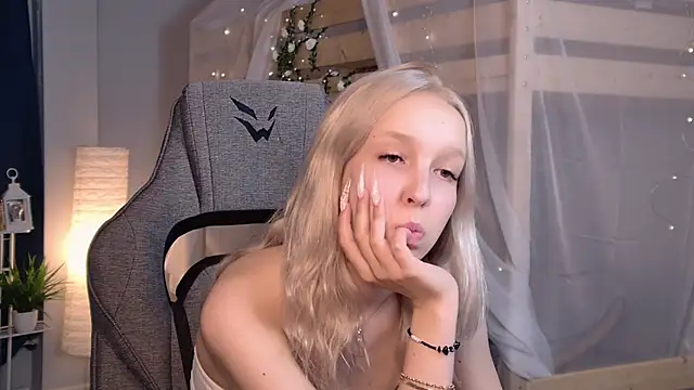 MaoqiBeverly – Live XXX-chat