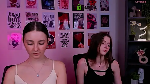 nekky_mouse Adlı Modelin Canlı XXX Sohbeti