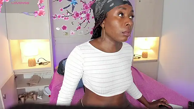 TaylorBloom live XXX chat