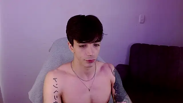 H3ll_B0I Chat XXX in diretta