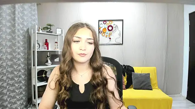 EllaClarke Adlı Modelin Canlı XXX Sohbeti