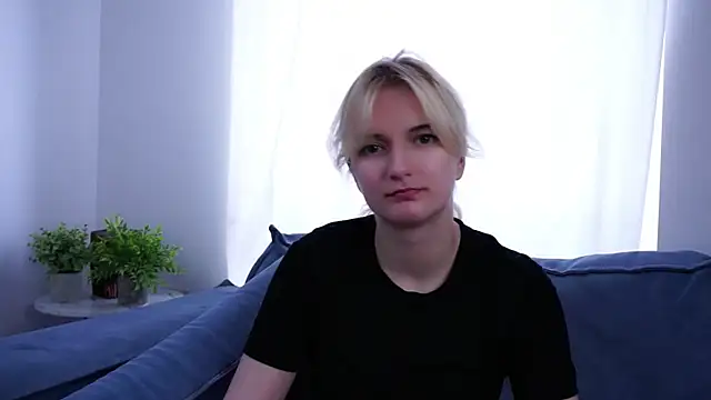 AudrieTureson Adlı Modelin Canlı XXX Sohbeti