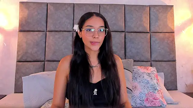 Roseaurora's Live XXX Chat