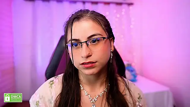 Chat +18 de Taiga_Cute ao vivo