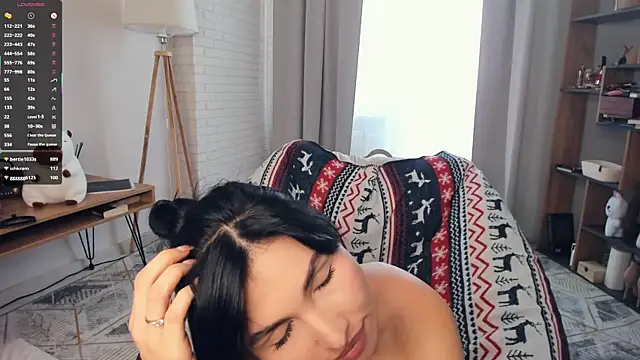 FeliciaKogen 即時 XXX 聊天