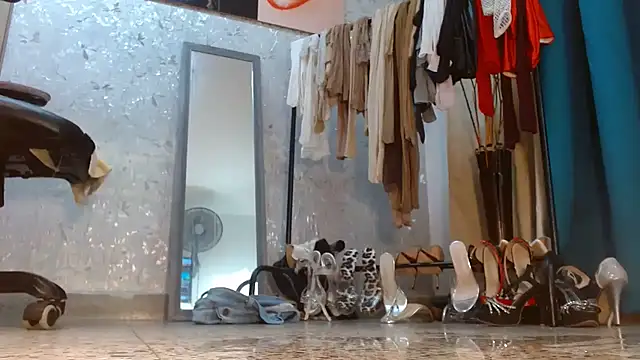 Samantabrown_ XXX чат на живо