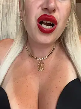 Živý XXX chat Kittenforyou