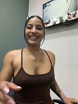 CeliWoodsn Live XXX chat