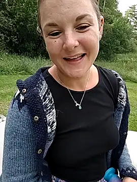 XXX chat uživo modela SwedishJennifer