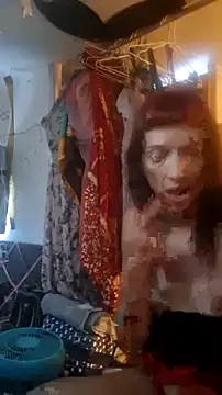 whitetrashdirtyslut 现场XXX聊天