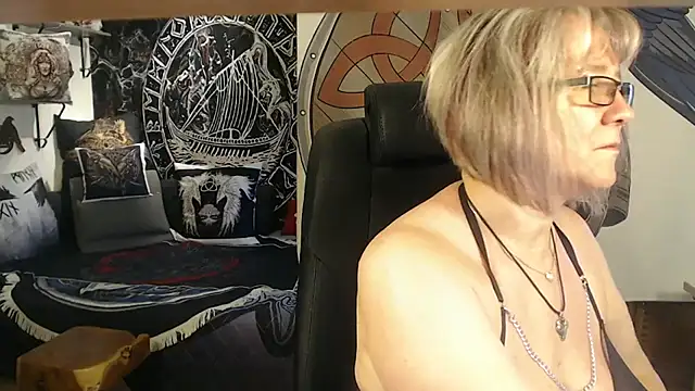 TittenMichelle's Live XXX Chat